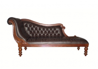 SQUART LOUNGE CHAISE— S.88